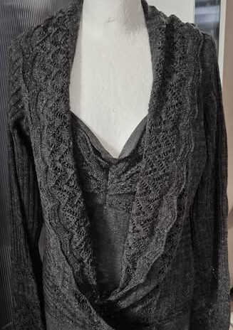 Pulli “ Anyse “ Größe 38 in Anthrazitgrau/Silber/Lurex 55% Viscose 20% Wolle