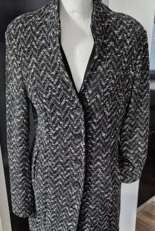 Kurzmantel “ Aust “ Größe 36/38 in Schwarz/Offwhite gemustert 60% Baumwolle