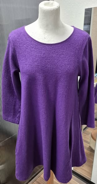 Shirt " COS " Größe M in Lila 57% Wolle 43% Baumwolle
