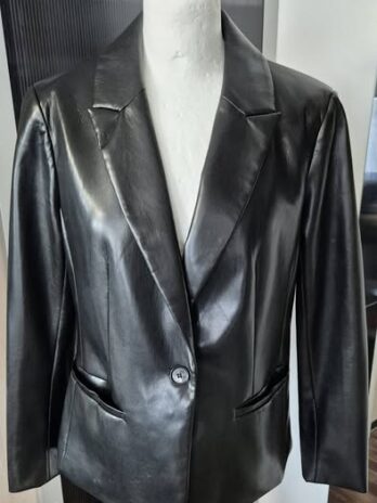 Blazer “ Comma “ Größe 38 in Schwarz/Kunstleder