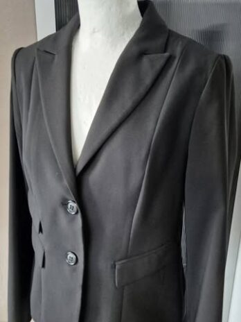 Blazer “ Betty Barclay “ Größe 38 in Schwarz