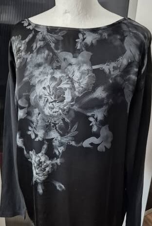 Shirt “ Deha “ Größe 38 in Schwarz/Grau gemustert 100% Viscose