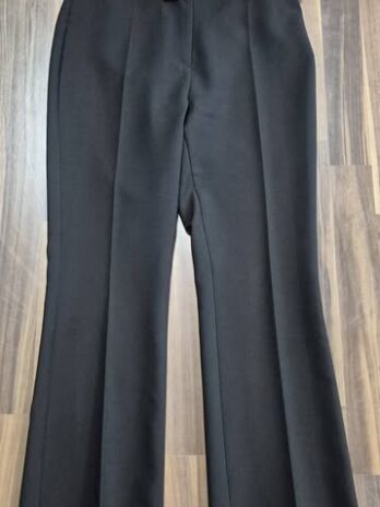 Hose mit Gürtel “ Kontatto “ Größe 36 in Schwarz