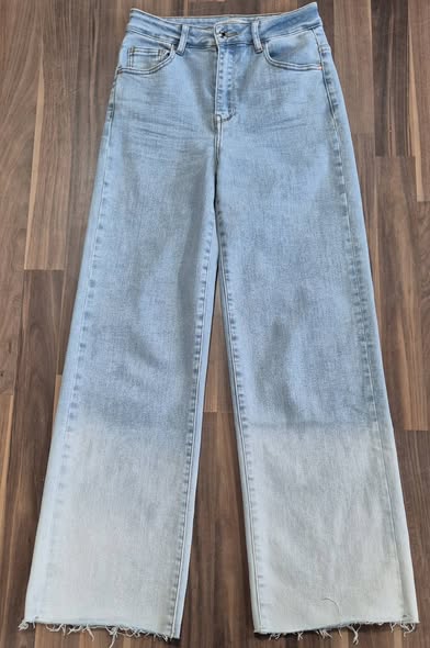 Jeans " Le Streghe " Größe 36 in Hellblau weites Bein 72% Baumwolle