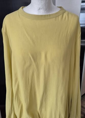 Bluse “ S. Oliver “ Größe 40 in Gelb 100% Viscose