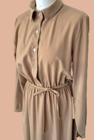 Hemdblusenkleid “ New Collection “ Größe 38 in Camel