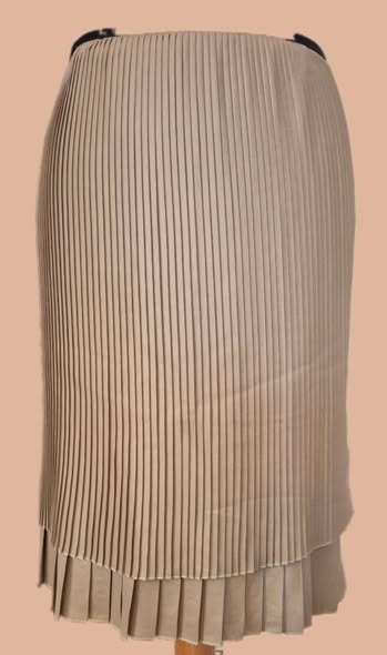 Plisseerock " Rene Lezard " Größe 36/38 in Mocca