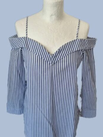 Carmenbluse “ Koolook “ Größe 36/38 in Blau/Weiß gestreift 80% Rayon