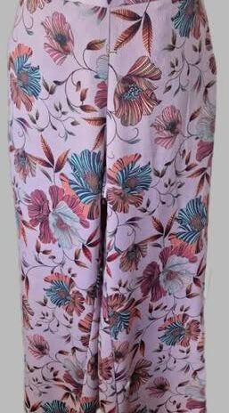 Hose “ Hallhuber “ Größe 36 in Flieder/Floral gemustert weites Bein Viscose