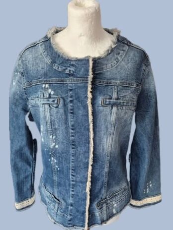 Jeansjacke “ Jones “ Größe 40 in Blau 99% Baumwolle