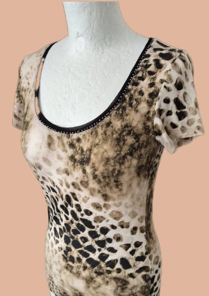 Shirt " Comma " Größe 36 in Beige/Schwarz/Braun/Animalprint 96% Viscose – Bild 2