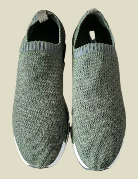 Sneakers " Bata " Größe 41 in Olivgrün/Textil – Bild 2