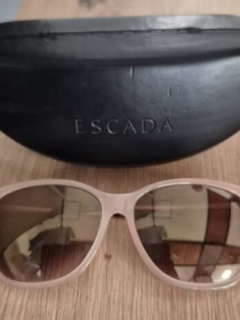 Sonnenbrille mit Etui “ Escada “ in Taupe