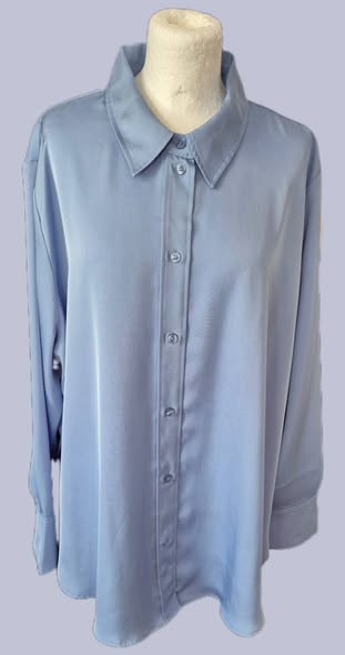 Bluse " Comma " Größe 48/50 in Hellblau