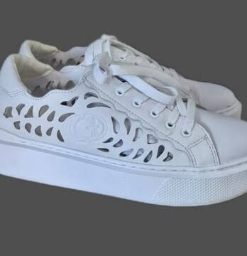 Sneakers “ Guess “ Größe 38 in Weiß