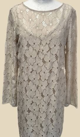 Kleid “ Vero Moda “ Größe 38 in Beige/Spitze