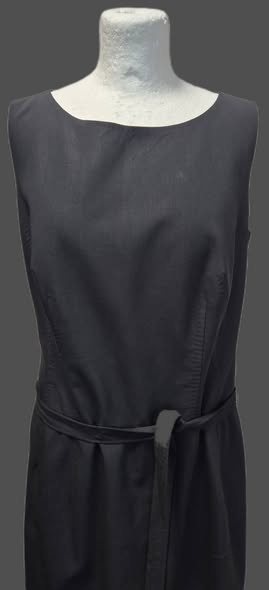 Kleid " Hugo Boss " Größe 36/38 in Schwarz/Bindegürtel 95% Schurwolle – Bild 2