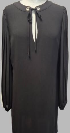 Kleid “ Sisley “ Größe 36 in Schwarz/Plisseeärmel
