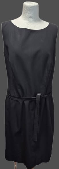Kleid " Hugo Boss " Größe 36/38 in Schwarz/Bindegürtel 95% Schurwolle