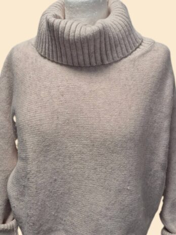 Cropped Rolli “ OUI “ Größe OS ( 36-38/40) in Beige 50% Wolle 20% Modal
