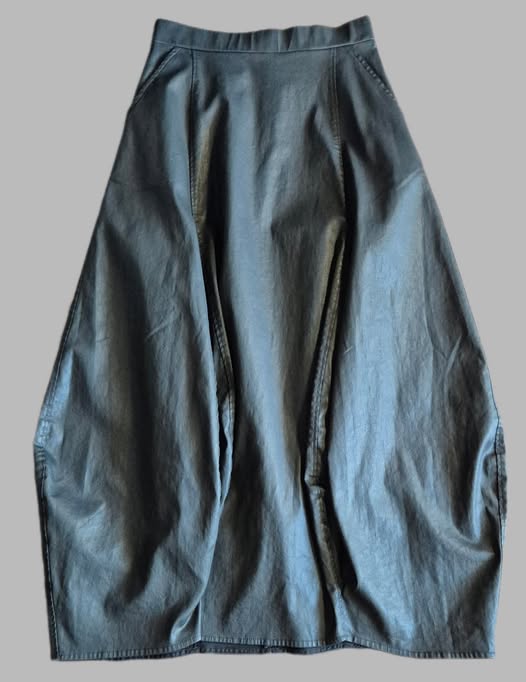 Ballonrock " Kedziorek " Größe 36/38 in Schwarz/Beschichted 76% Baumwolle