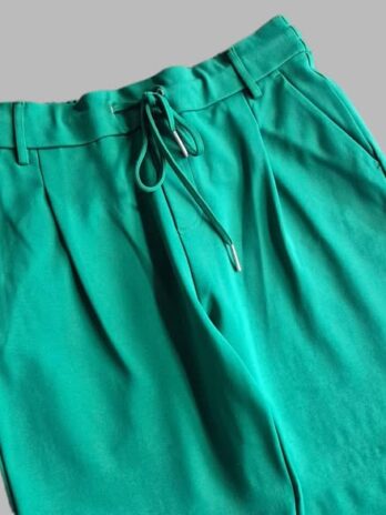 Hose “ Benetton “ Größe 42 in Smaragdgrün elastischer Bund