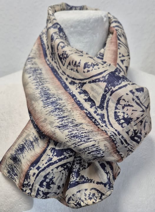Schal " Esprit " in Dunkelblau/Offwhite/Taupe gemustert Viscose