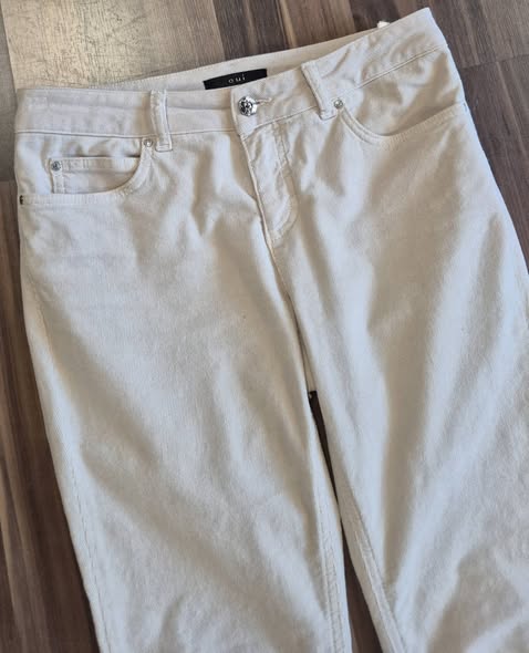 Feincordjeans " OUI " Größe 36 in Offwhite 98% Baumwolle – Bild 2