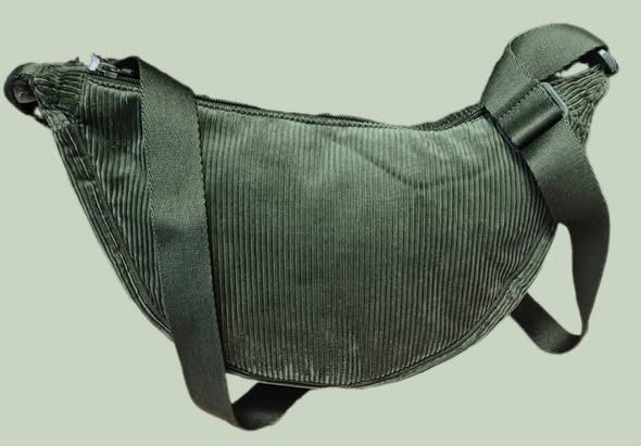 Tasche ( Half Moon Bag ) " Uniclo " in Olivgrün/Cordsamt NEU! Breite ca 31cm Höhe ca 18cm
