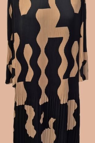 Plisseekleid “ S. Oliver “ Größe 38/40 in Camel/Schwarz gemustert