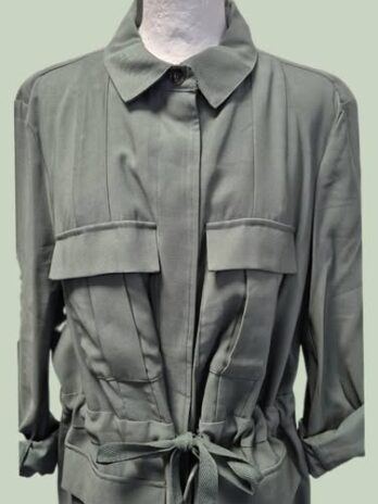 Blusenjacke “ Esprit “ Größe 42/44 in Salbeigrün