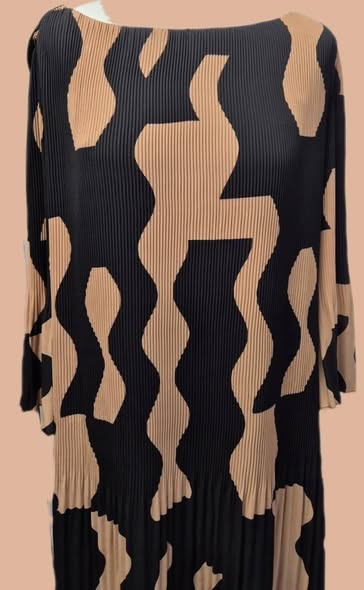 Plisseekleid " S. Oliver " Größe 38/40 in Camel/Schwarz gemustert – Bild 2
