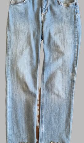 Jeans “ Liu-Jo “ Größe 36 in Hellblau/Straßsteine bestickt 98% Baumwolle