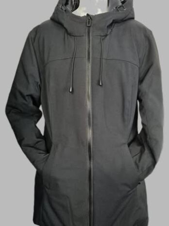 Jacke mit Kapuze “ Northland “ Größe 40 in Schwarz wasserabweisend warm gefüttert