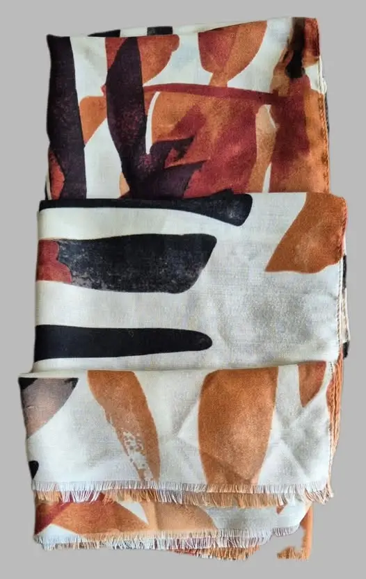 Schal " S. Oliver " in Terracotta/Beige/Camel/Schwarz gemustert