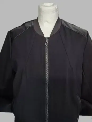 Jacke “ Zhrill “ Größe 36 in Schwarz 68% Viscose
