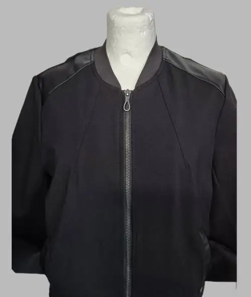 Jacke " Zhrill " Größe 36 in Schwarz 68% Viscose – Bild 2