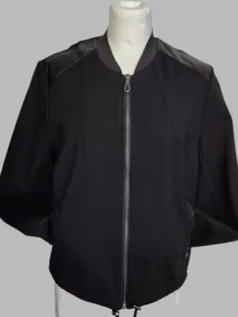 Jacke “ Zhrill “ Größe 36 in Schwarz 68% Viscose