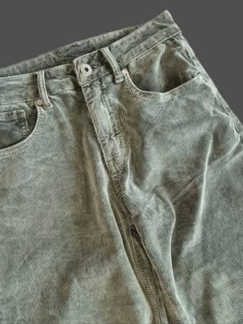 Cordsamthose “ S. Oliver “ Größe 34 in Khakigrün weites Bein