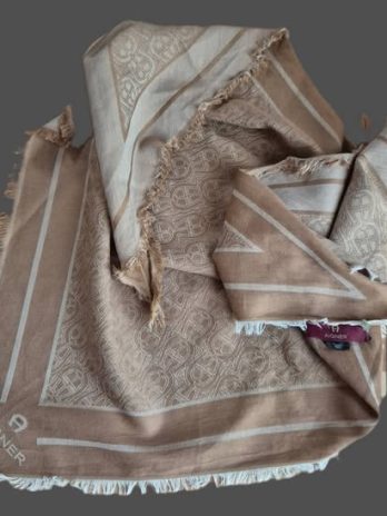 Dreieckstuch “ Aigner “ in Camel/Beige/Logoprint