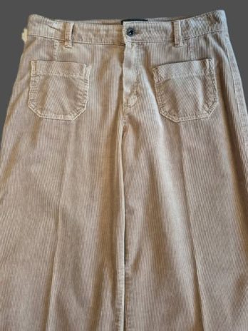 Cordsamthose “ Rosner “ Größe 38 in Camel weites Bein 78% Baumwolle 20% Modal