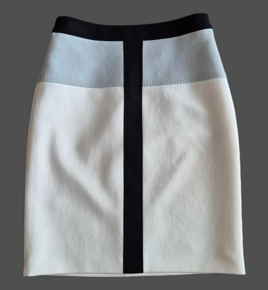 Rock " Hugo Boss " Größe 36 in Offwhite/Hellgrau/Schwarz 27% Viscose 7% Baumwolle