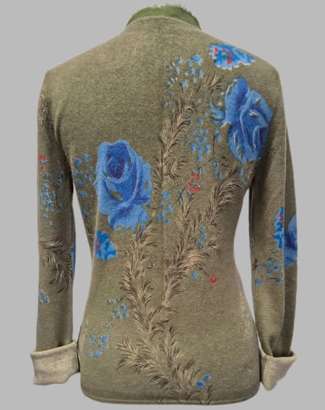 Cardigan " Luisa Cerano " Größe 36 in Moosgrün/Royalblau floral 100% Cashmere – Bild 2